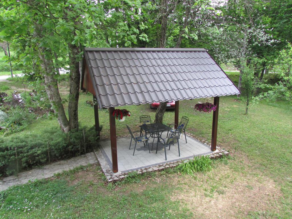 Guest House Nenad Plitvička Jezera Esterno foto