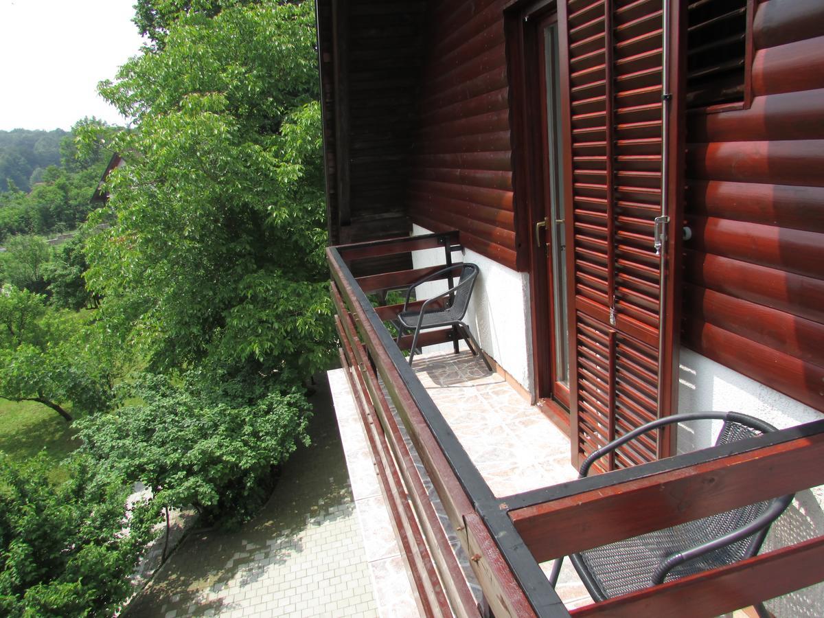 Guest House Nenad Plitvička Jezera Esterno foto